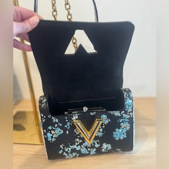 Louis Vuitton limited edition floral twist bag - Picture 6 of 16